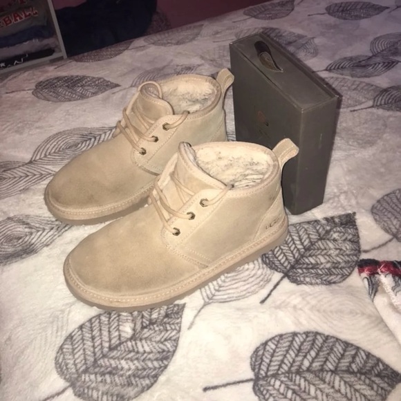 Chestnut UGG boots + cleaning kit!! - Picture 2 of 6